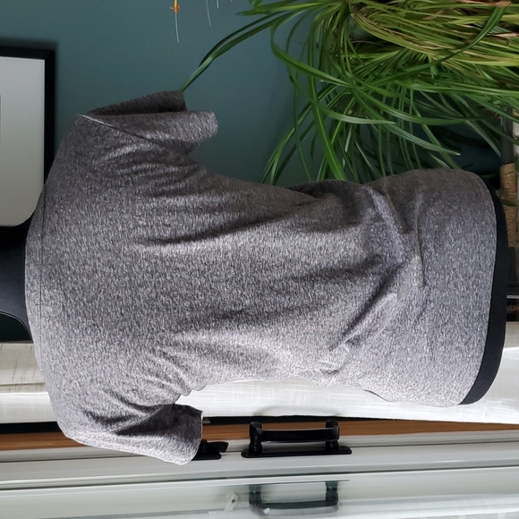 J. Crew Sequined Ostrich Tee - Small - Picture 4 of 11